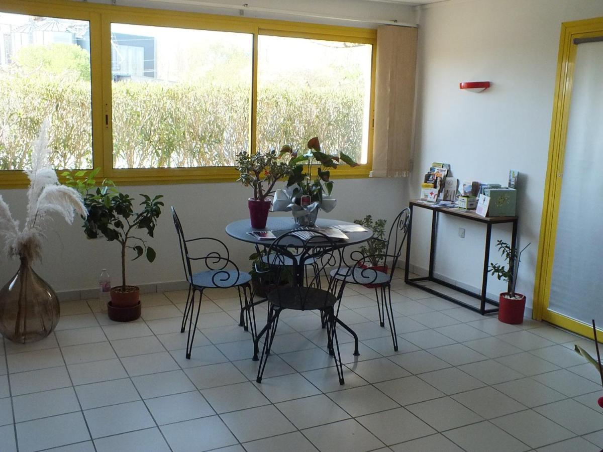 Logis Hotel Restaurant Le Clos Saint Loup Bram المظهر الخارجي الصورة