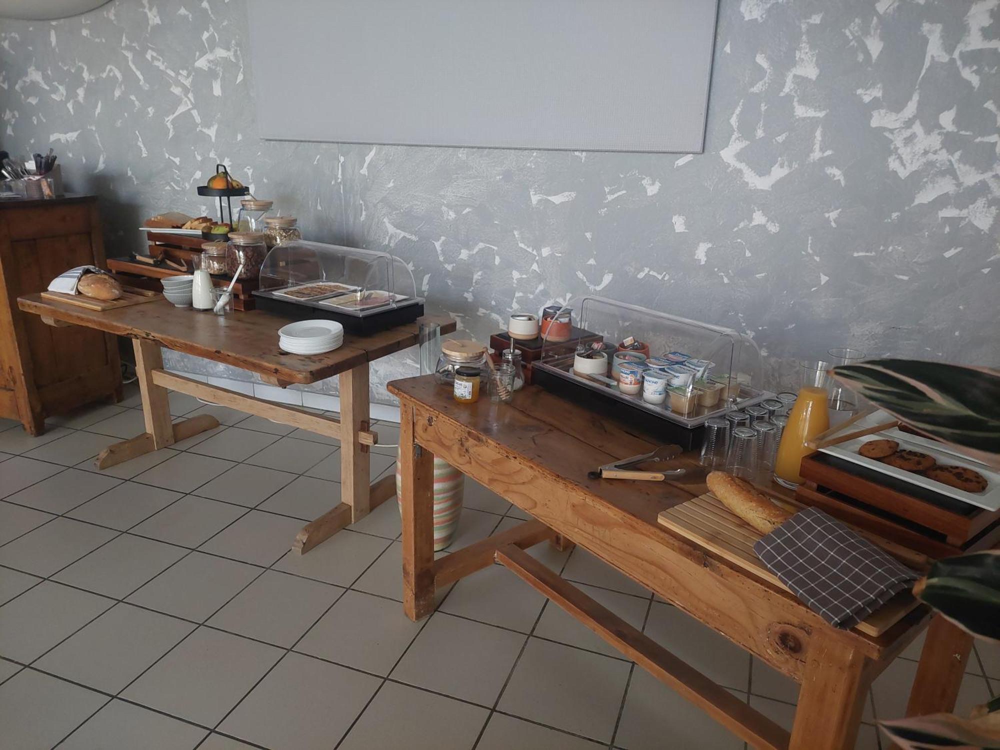 Logis Hotel Restaurant Le Clos Saint Loup Bram المظهر الخارجي الصورة